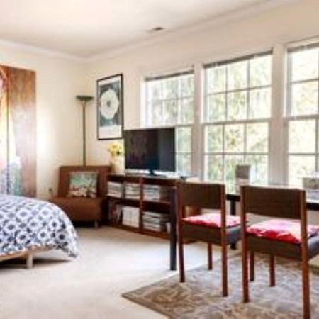 Free Parking On A Private St., Minutes To Georgetown, Medstar Hospital, Georgetown University And More Washington Exterior foto
